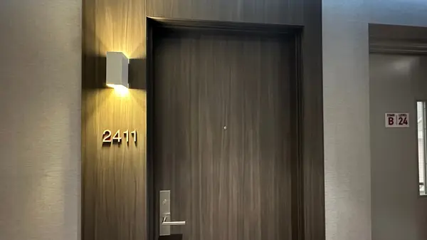 185 Roehampton AVE #2411, Toronto C10, ON M4P 0C6