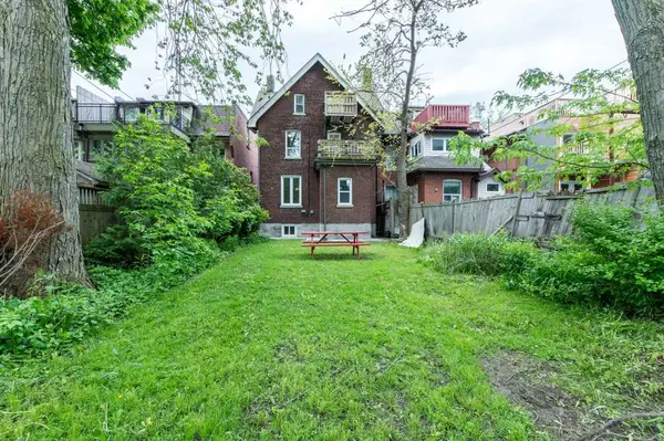 201 Madison AVE #Unit D, Toronto C02, ON M5R 2S6