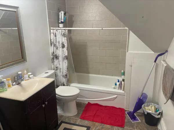 201 Madison AVE #Unit D, Toronto C02, ON M5R 2S6