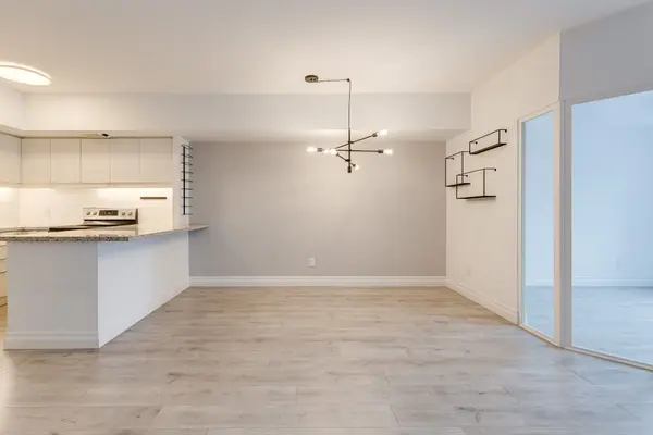 25 The Esplanade N/A #1701, Toronto C08, ON M5E 1W5