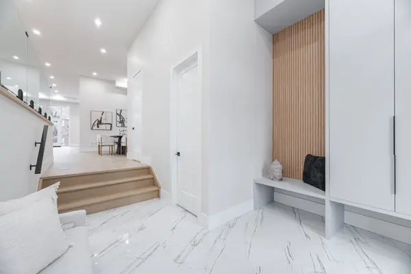 1950 Rosebank RD, Pickering, ON L1V 1P8