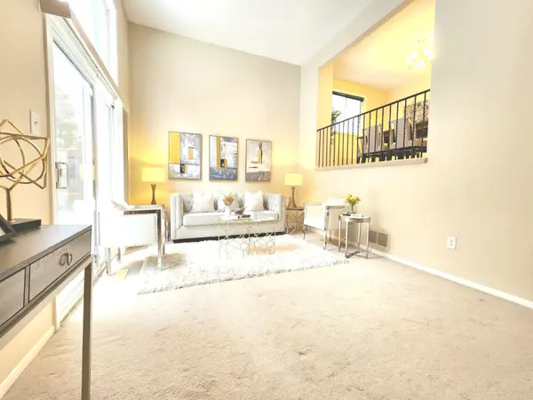 12 New Port WAY, Markham, ON L3T 5G4