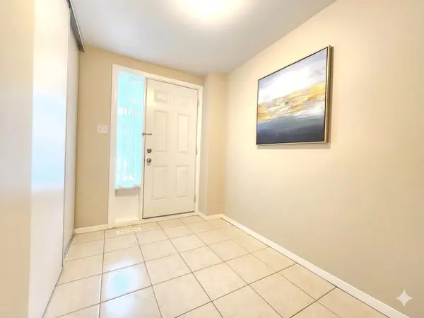 12 New Port WAY, Markham, ON L3T 5G4