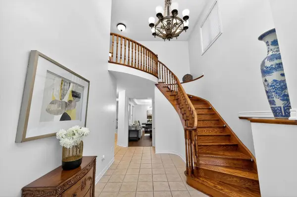 71 Timber Valley AVE, Richmond Hill, ON L4E 4Z8