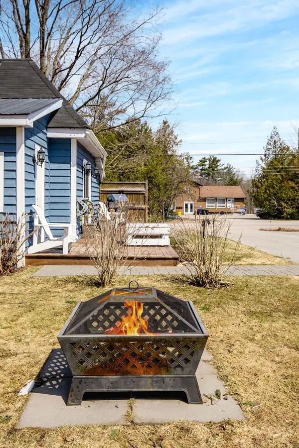 490 Park ST, Tay, ON L0K 2A0