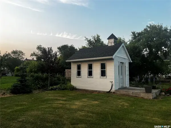 1306 Assiniboia AVENUE, Grenfell, SK S0G 2B0