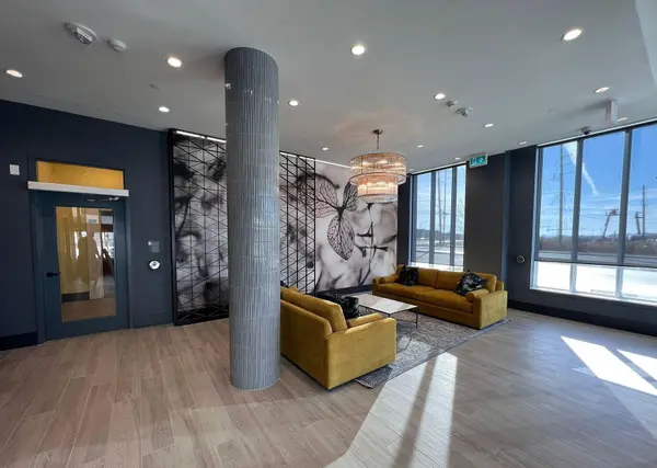 10 Lagerfield DR #101, Brampton, ON L7A 5L3