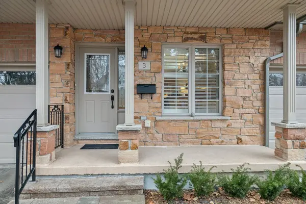 1019 North Shore BLVD E #3, Burlington, ON L7T 1X8