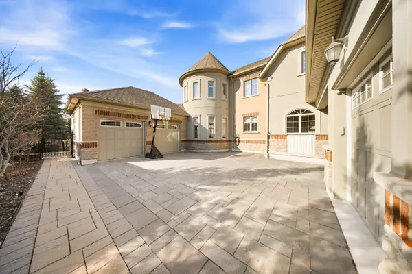 6 Holdroyd CT, Halton Hills, ON L7G 0E8