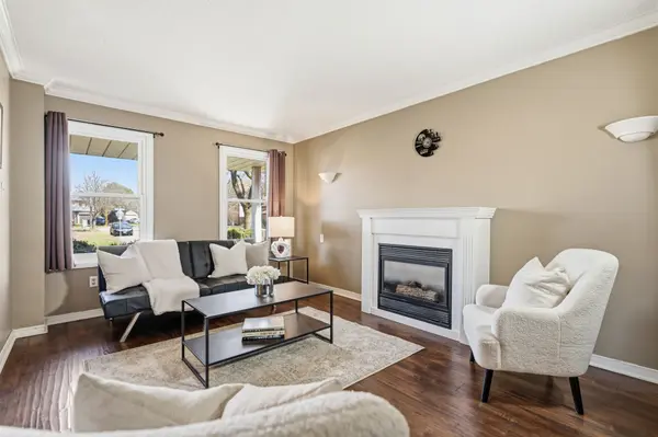 18 Cotswold CT, Halton Hills, ON L7G 5E5