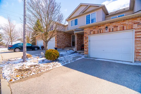 105 Bard BLVD #40, Guelph, ON N1L 0E2