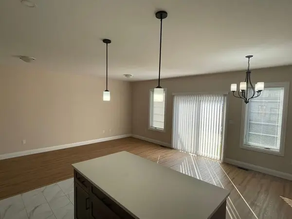 360 Quarter Town Line #402, Tillsonburg, ON N4G 5T9