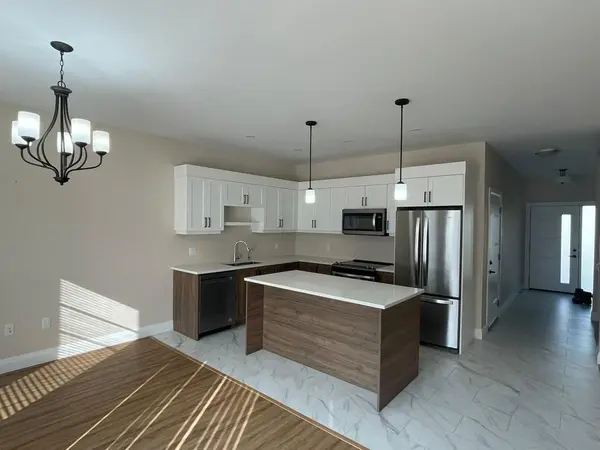 360 Quarter Town Line #402, Tillsonburg, ON N4G 5T9