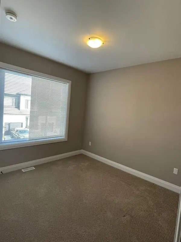 360 Quarter Town Line #402, Tillsonburg, ON N4G 5T9