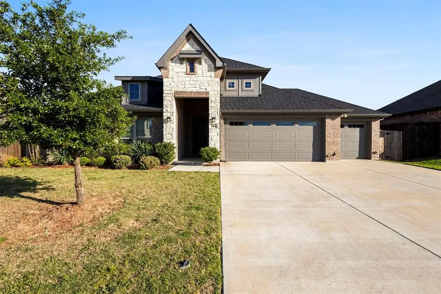 186 Western Way, Waxahachie, TX 75165