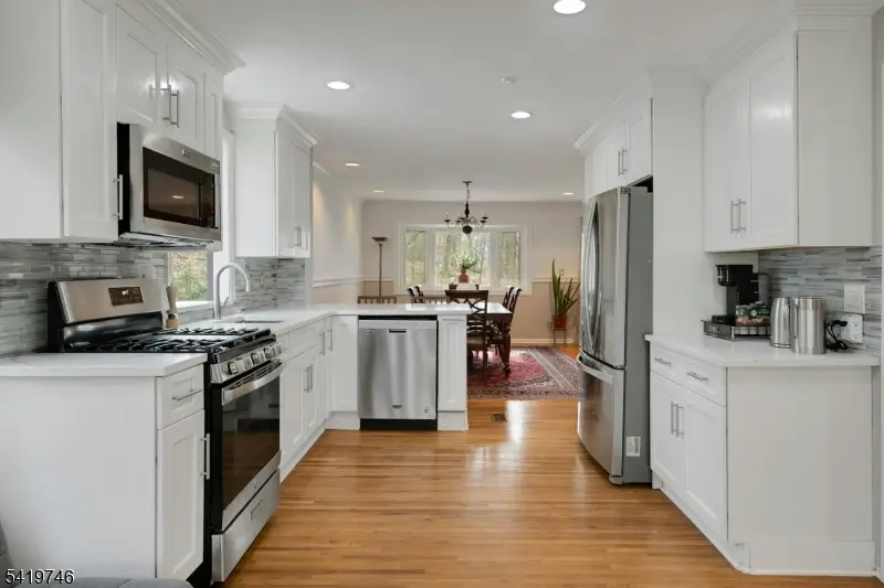 34 Lockley Ct, Mountain Lakes Boro, NJ 07046