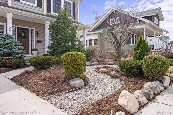 2411 Beverly BLVD, Berkley, MI 48072