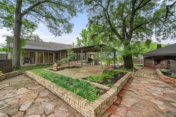 1111 Governors Drive, Corsicana, TX 75110