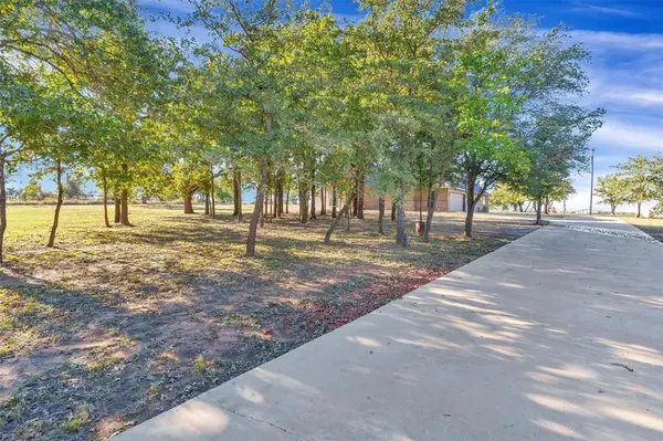 3031 Powell Cemetery Road, Tolar, TX 76476