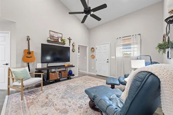 121 Grand Teton Drive, Whitney, TX 76692