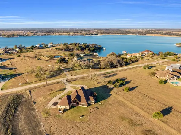 217 Hunter Pass, Waxahachie, TX 75165