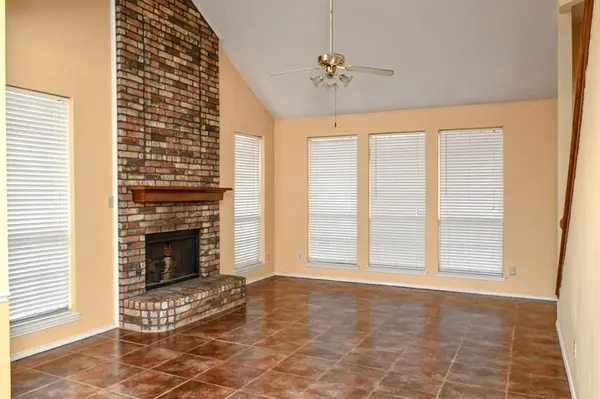 2901 Lois Lane, Rowlett, TX 75088