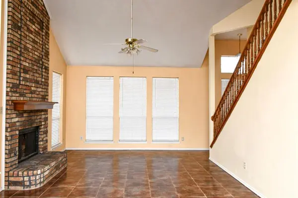 2901 Lois Lane, Rowlett, TX 75088