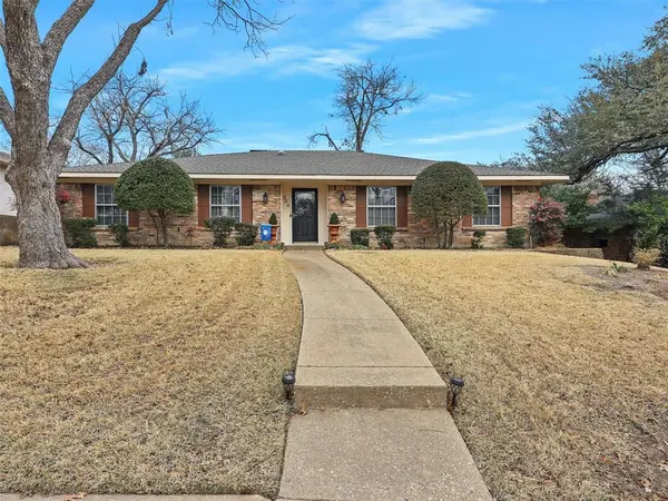 304 Ridgewood Drive, Richardson, TX 75080