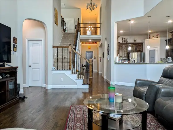 2472 Twin Oaks Drive, Little Elm, TX 75068