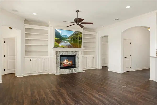 1213 Prestwick Court, Granbury, TX 76048