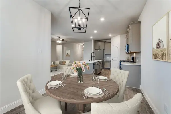 10929 Gold Pan Trail, Aubrey, TX 76227