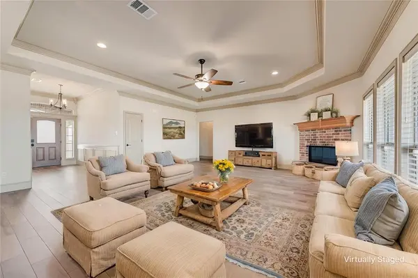 2921 Alamosa Drive, Terrell, TX 75160