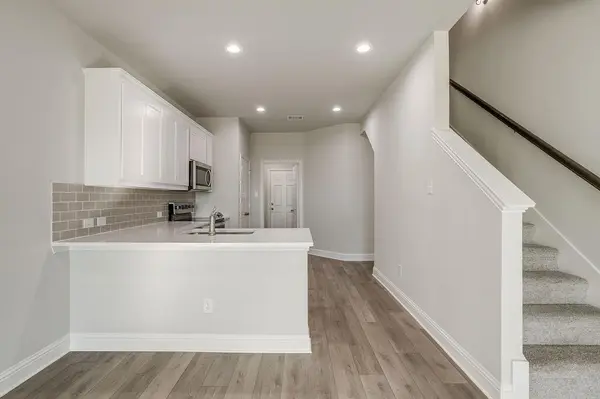 6912 Yellow Hammer Way, Arlington, TX 76001