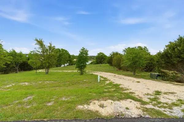 Lt 305 Compass Way, Bluff Dale, TX 76433