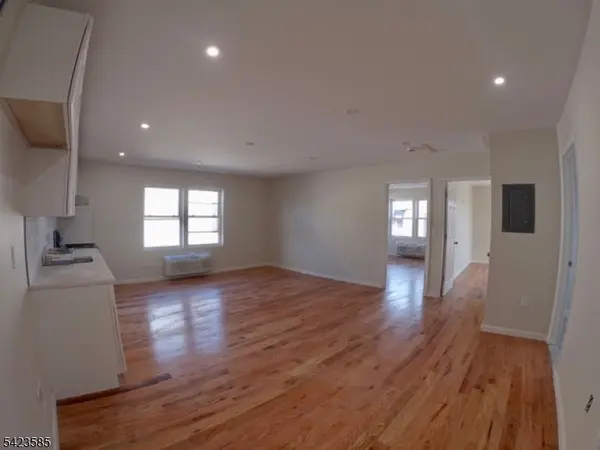 520 Bayway Ave #2A, Elizabeth City, NJ 07202