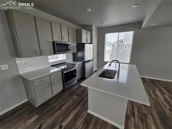 5638 Mammoth LN, Colorado Springs, CO 80927