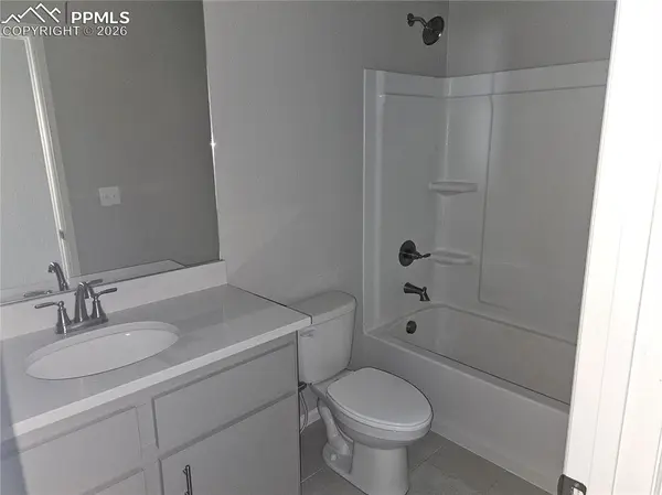 5638 Mammoth LN, Colorado Springs, CO 80927