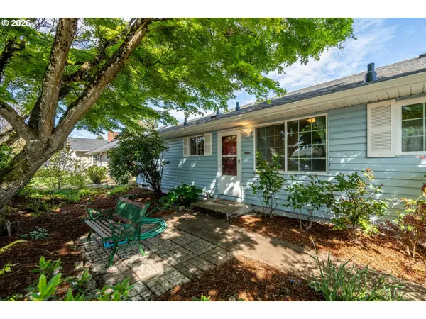 196 HAYDEN BRIDGE WAY, Springfield, OR 97477