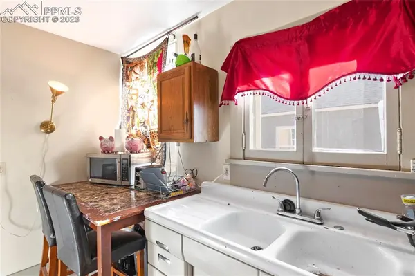 2620 Main ST, Colorado Springs, CO 80907