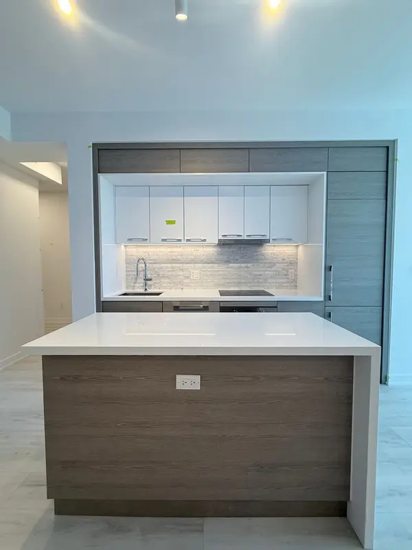 29 Green Trail CT #611, Toronto C15, ON M2K 0J9