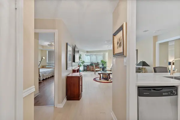 2111 Lake Shore BLVD W #506, Toronto W06, ON M8V 4B2