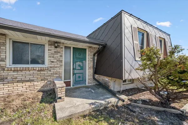 215 King ST, Minto, ON N0G 2P0