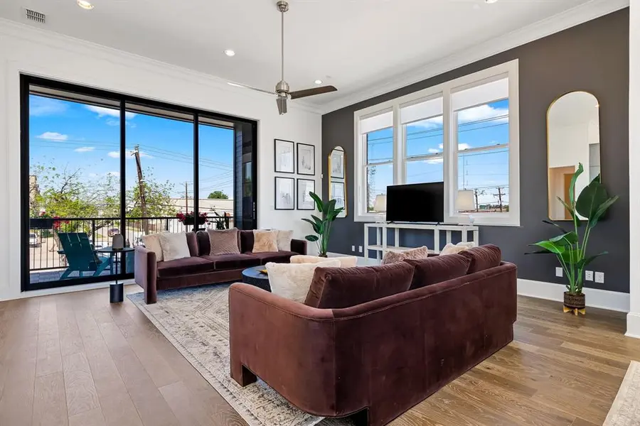 203 Carroll Street, Fort Worth, TX 76107