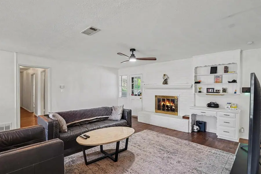 4858 Winesanker Way, Fort Worth, TX 76133