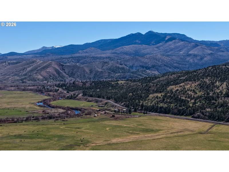 44011/43877 W HWY 26, Dayville, OR 97825