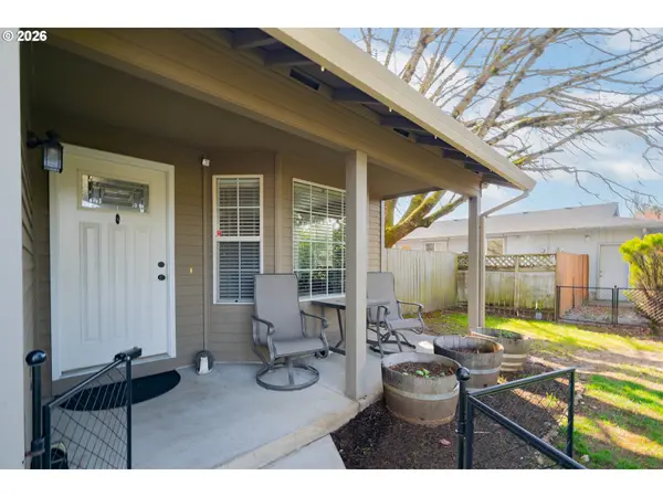 705 NE 158TH AVE, Vancouver, WA 98684