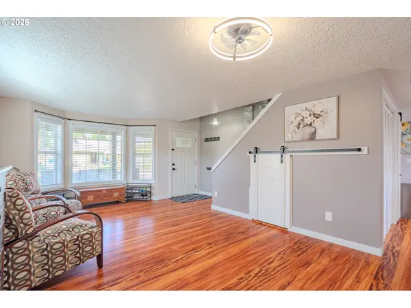 705 NE 158TH AVE, Vancouver, WA 98684