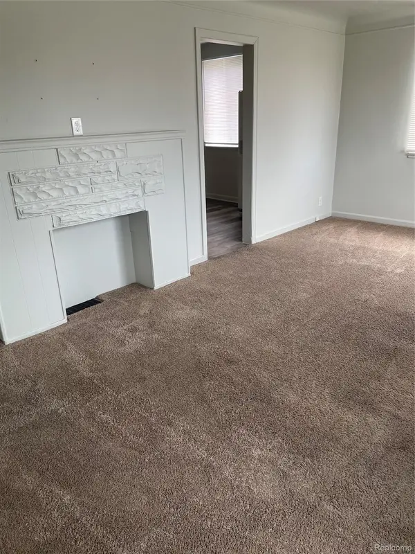 18391 Masonic, Fraser, MI 48026