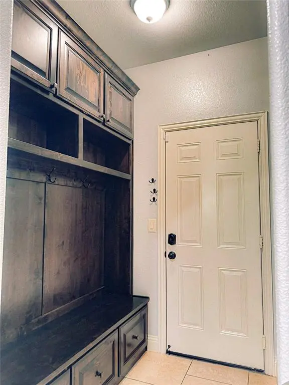 5600 Thoms Court, Fort Worth, TX 76126