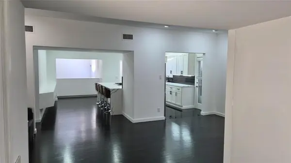 1055 Tipperary Drive, Dallas, TX 75218